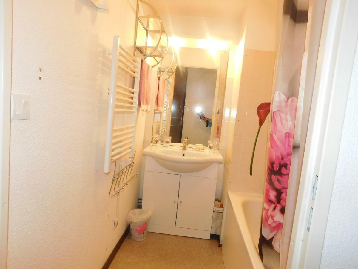 Apartament Le Petit Nid Lourdes Zewnętrze zdjęcie